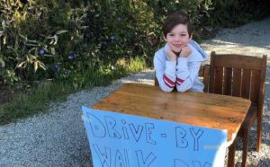Instead of Selling Lemonade, Boy Sets Up ‘Drive-By Joke Stand’ to Spread Laughter During Quarantine Instead of Selling Lemonade, Boy Sets Up ‘Drive-By Joke Stand’ to Spread Laughter During Quarantine