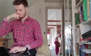 TGIF: Quarantined Dad’s Endearing Video Shows What It’s Like Working From Home With a Toddler TGIF: Quarantined Dad’s Endearing Video Shows What It’s Like Working From Home With a Toddler