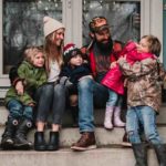 Photographer Has Been Taking Free Family ‘Porchtraits’ to Capture Sweet Silver Linings During Social Distancing – Good News Network
