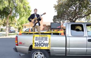 Musician Uses Truck Bed to Play Drive-By Concerts for Friends in Quarantine – and the Video is Incredibly Heartwarming Musician Uses Truck Bed to Play Drive-By Concerts for Friends in Quarantine – and the Video is Incredibly Heartwarming