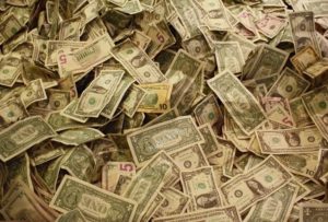 6-Month Suspension on U.S. Federal Student Loan Payments Now in Effect During COVID Outbreaks money pile cc Nick Ares