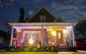 Quarantined City Residents Are Celebrating Ramadan by Decorating Their Homes With Stunning Light Displays Quarantined City Residents Are Celebrating Ramadan by Decorating Their Homes With Stunning Light Displays