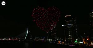 Watch Illuminated Drones Create Beating Heart to Honor Healthcare Workers in Rotterdam Sky Watch Illuminated Drones Create Beating Heart to Honor Healthcare Workers in Rotterdam Sky