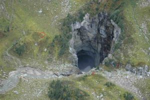 The Newly-Discovered Canadian Cave Big Enough to Fit the Statue of Liberty: What They’ve Found After 2 Years Study