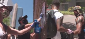 Former NFL Player’s Tweet Mobilizes Residents to Clean Up Phoenix After Protests Former NFL Player’s Tweet Mobilizes Residents to Clean Up Phoenix After Protests