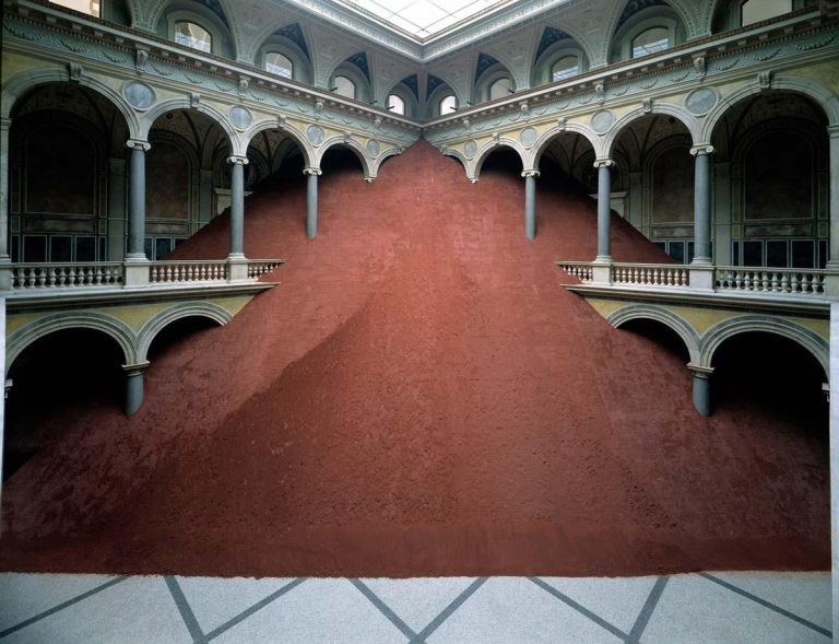 Exploring the Vibrant World of Contemporary Art Installations: A Cheerful Journey Through Creativity and Innovation!