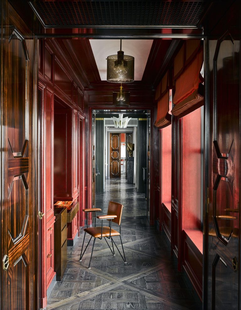 Reviving the Roaring Twenties: Discover the Joyful Art Deco Revival and Its Timeless Charm!